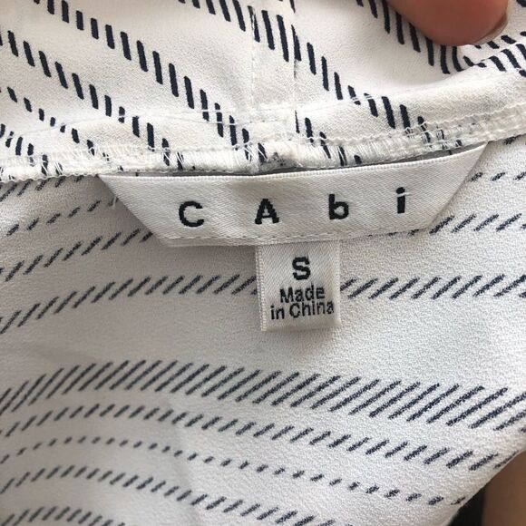 Cabi Striped Madeline Blouse Top 236 White Career Sleeveless Women Size Small - Picture 7 of 9